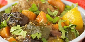 Photo de la Recette: Tajine de Poulet aux Citrons Confits et Pruneaux