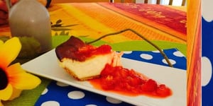 Photo de la Recette: Tarte au Fromage avec Coulis de Fraises