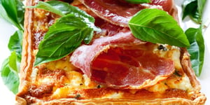 Photo de la Recette: Tarte au Fromage, Jambon Cru et Tomates