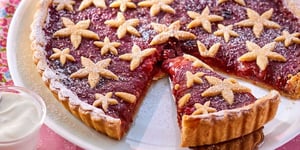 Photo de la Recette: Tarte Fleurie Rhubarbe et Framboises