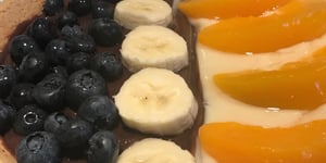 Photo de la Recette: Tarte Moitié Chocolat Moitié Vanille avec Fruits