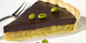 Photo de la Recette: Tarte Pommes Pistaches et Ganache au Chocolat