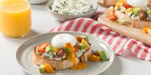 Tartine Ricotta et Herbes avec Oeuf Poché