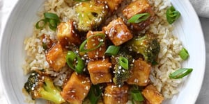 Tofu Frit au Sésame et Brocoli