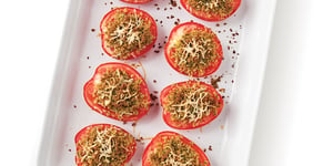 Photo de la Recette: Tomates Gratinées aux Herbes et Parmesan