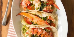 Photo de la Recette: Tortillas au Homard à L'avocat à la Coriandre et au Chili