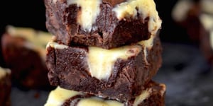 Photo de la Recette: Tourbillon Choco-fromage Riche et Décadent