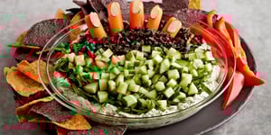 Photo de la Recette: Trempette au Pesto Effrayante pour L'Halloween