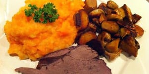 Photo de la Recette: Un Cuissot de Chevreuil Tendre et Moelleux Cuit au Four