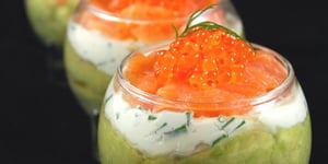 Photo de la Recette: Verrine Avocat-truite Fumée