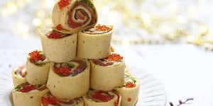 Photo de la Recette: Wraps Apéritifs Salade, Saumon et Oeufs de Saumon