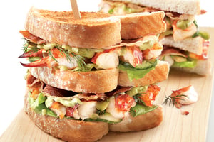 Club Sandwich au Homard Mayonnaise Limette et Avocat