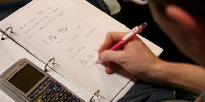 4 Conseils pour Aider vos Enfants à Mieux Gérer Leurs Devoirs 4 Conseils pour Aider vos Enfants à Mieux Gérer Leurs Devoirs