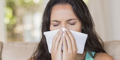 4 Raisons qui Expliquent votre Nez Sec et Bouché