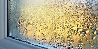 4 TRUCS ET ASTUCES POUR ÉVITER LA CONDENSATION EN HIVER 4 TRUCS ET ASTUCES POUR ÉVITER LA CONDENSATION EN HIVER