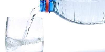 5 Bonnes Raisons pour Boire un Verre D’eau au Réveil 5 Bonnes Raisons pour Boire un Verre D’eau au Réveil