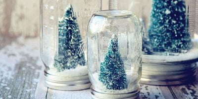 Comment Créer son Propre Globe de Noël avec un Pot Mason