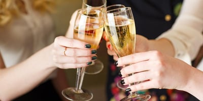 Soirées Arrosées aux Fêtes Comment s'assurer que vos Invités Soient en Sécurité