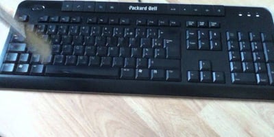 Astuce pour Nettoyer le Clavier d’un Ordinateur