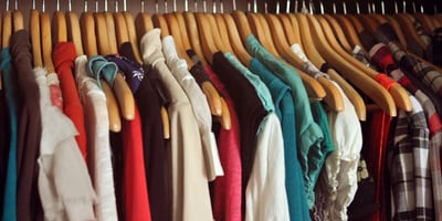 Changement de Saison : 3 Façons Futées de Faire le Ménage dans vos Vêtements Changement de Saison : 3 Façons Futées de Faire le Ménage dans vos Vêtements