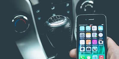 Cellulaire au Volant: Comment Respecter le Code de la Sécurité Routière