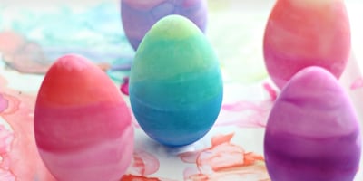 Des Oeufs de Pâques Décorés à L’aquarelle – 20 Idées DIY Originales