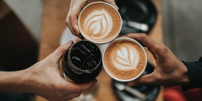 DÉSHYDRATANT, LE CAFÉ