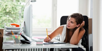 7 Conseils sur les Postures à Adopter devant son Ordinateur