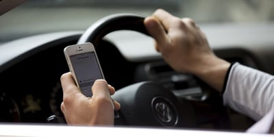 Sept Questions sur le Cellulaire au Volant