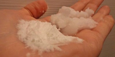 Laver votre Visage avec L’huile de Coco et de Bicarbonate du Soude