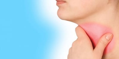 Un Très Simple Remède pour Soulager Votre Mal de Gorge! Un Très Simple Remède pour Soulager Votre Mal de Gorge!