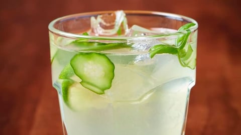 Gin aux Concombres et aux Herbes