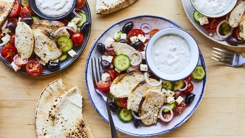 Salade de Poulet Grillé à la Grecque