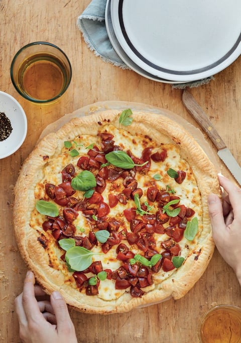 Tarte Feuilletée au Cheddar Fort et à la Ricotta & Bruschetta aux tomtes Cerises