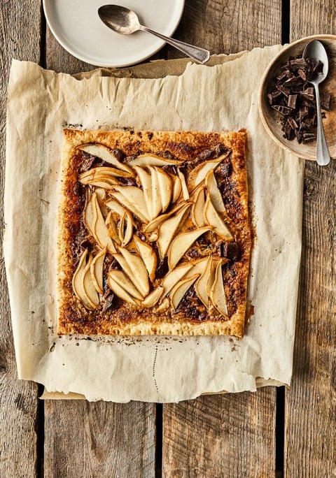 Tarte Fine au Beurre d'Amande, à la Poire et au Chocolat