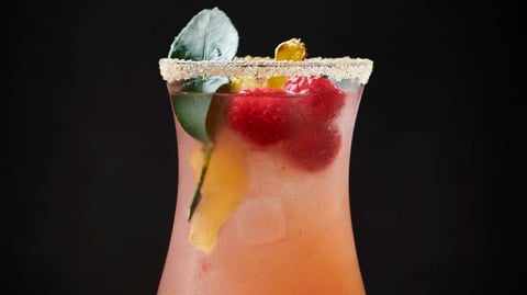 Mocktail : Pamplemousse, Gingembre et Framboise parfumé à l’Érable