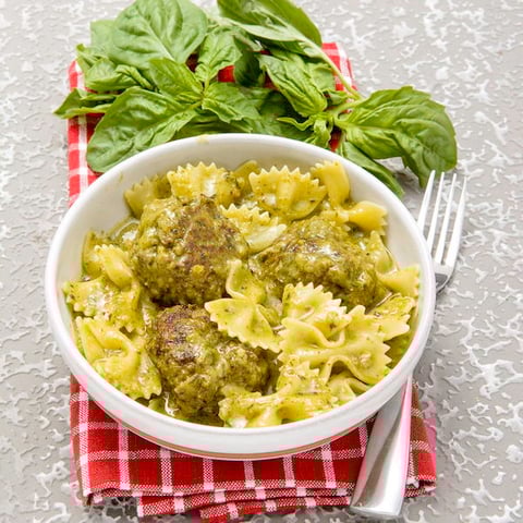 Boulettes à la Ricotta Sauce au Pesto