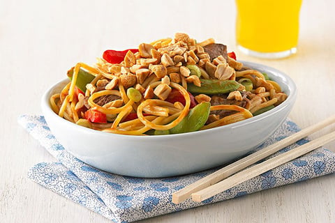 Bœuf et Nouilles aux Arachides à L'orientale