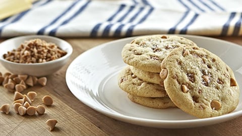 Biscuits au Caramel Salé avec la Pâte à Biscuits aux Possibilités Infinies Becel