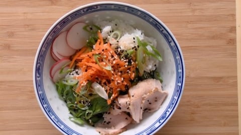 Bol Asiatique de Riz, Légumes et Porc