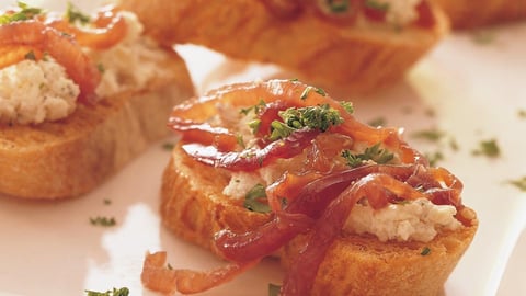 Bruschettas aux Oignons Caramélisés