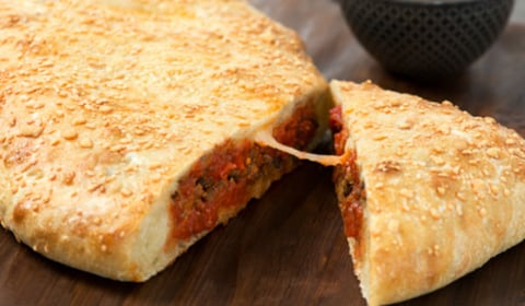 CALZONE À LA SAUCISSE ITALIENNE
