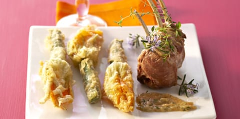 Carré d’Agneau et Beignets de Fleurs de Courgettes