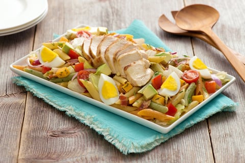 Catelli Bistro® Salade de penne Cobb à la californienne