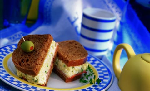 Sandwich à la Salade aux Oeufs (Avec 3 Variantes)
