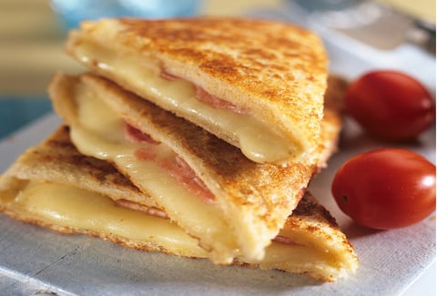 Croque-monsieur Jambon Brie et Poires Salade de Chou