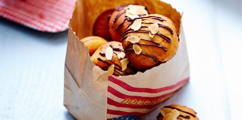 Donuts au Nutella et aux Amandes