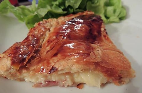 Feuilleté au Brie et Bacon