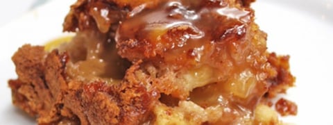 Gâteau Pouding aux Pommes Sauce au Caramel