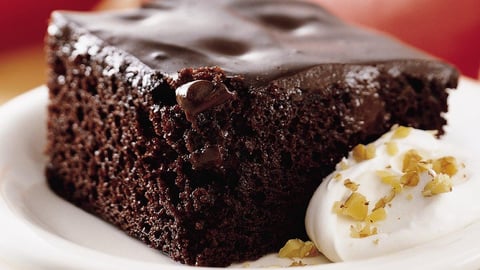 Gâteau « piqué » Au Pouding Au Chocolat